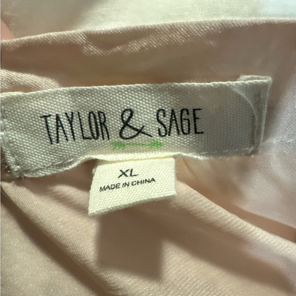 Taylor & Sage Elegant Blush Pink Maxi Skirt - Picture 2 of 5